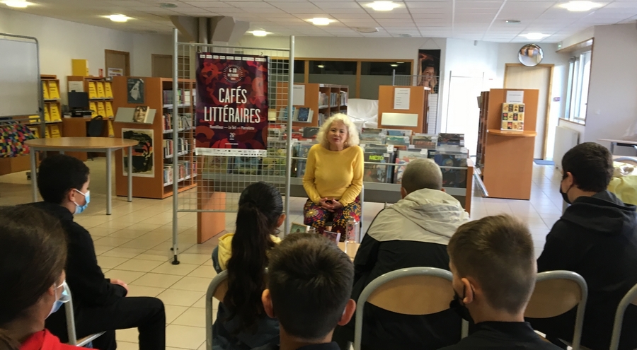 04paula_jacques_college_europa_cafes_litteraires_2021.jpg Thumbnail